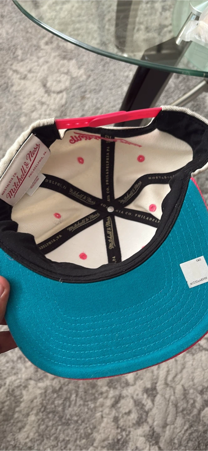 Mitchell & Ness San Antonio Spurs Snapback Hat - photo 5