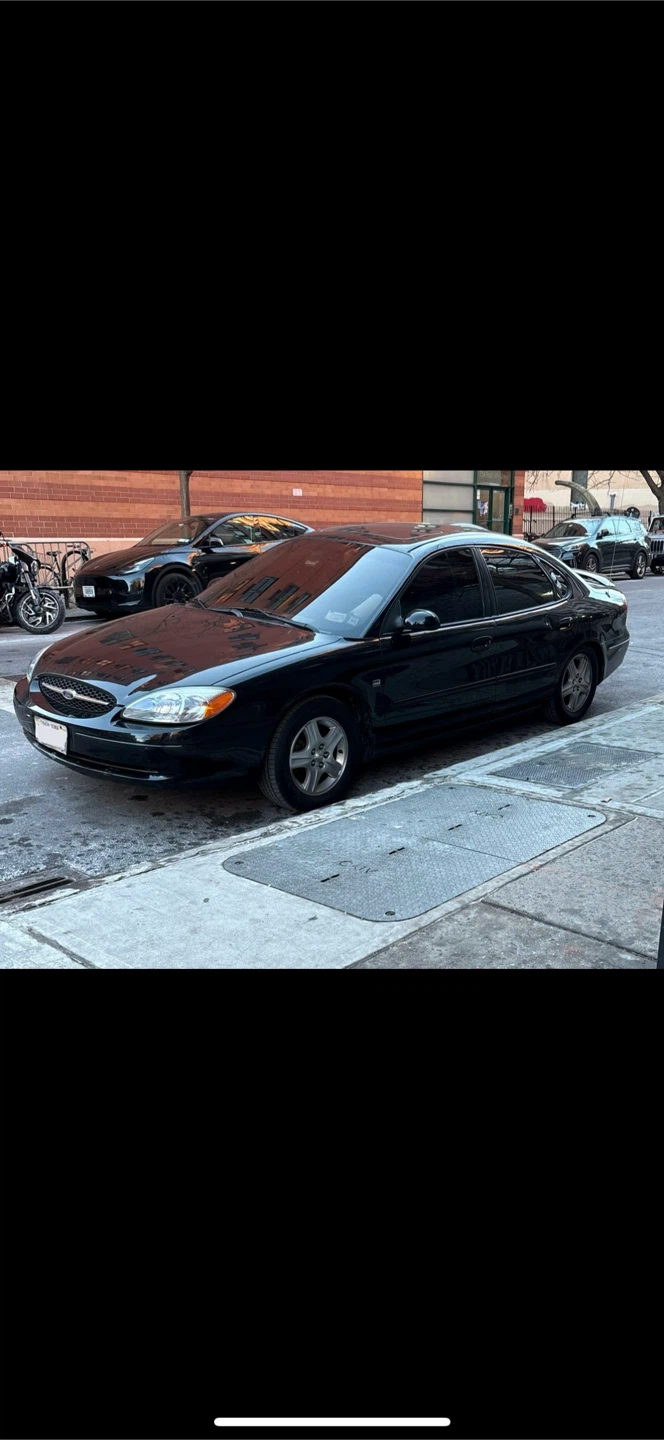 2002 Ford Taurus Sedan 70k miles!