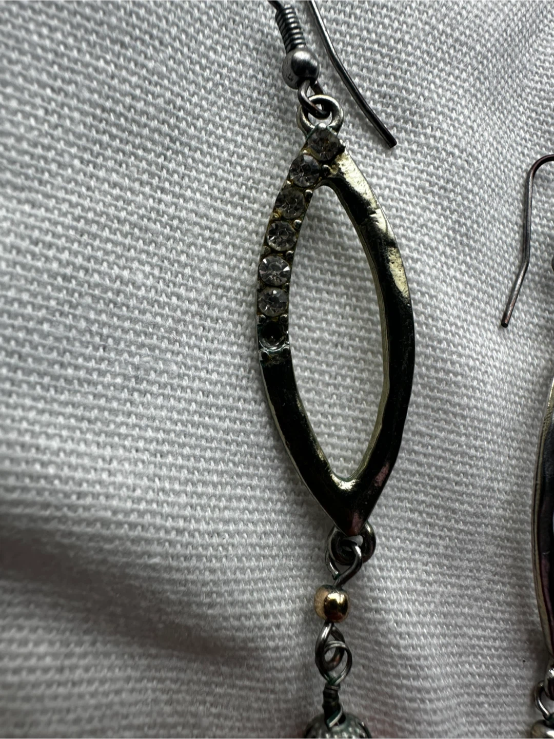 Dangle earrings with coral beads - photo 2