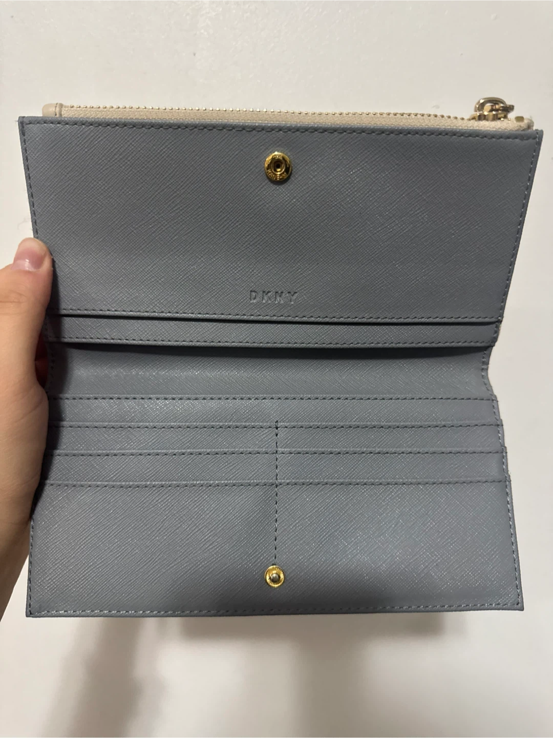 DKNY Beige Wallet - photo 2