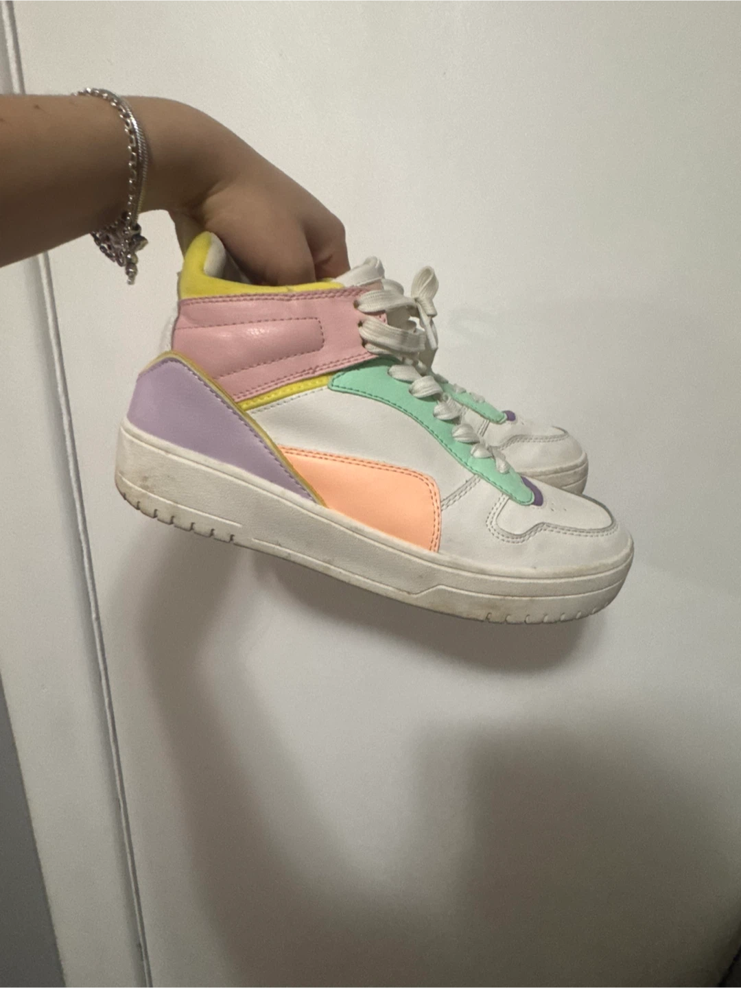 80s Retro Sneakers