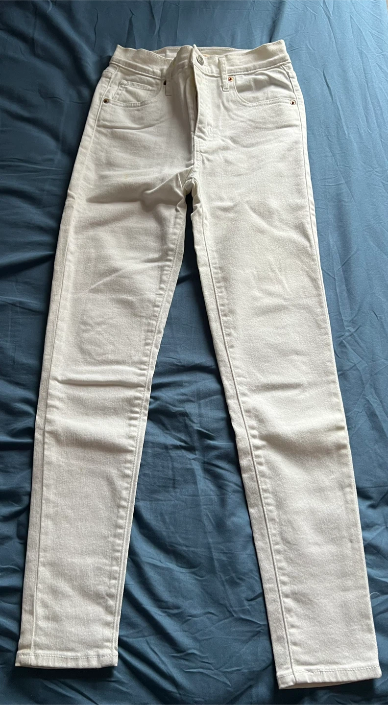 Levi's White Denim Jeans - Size 25