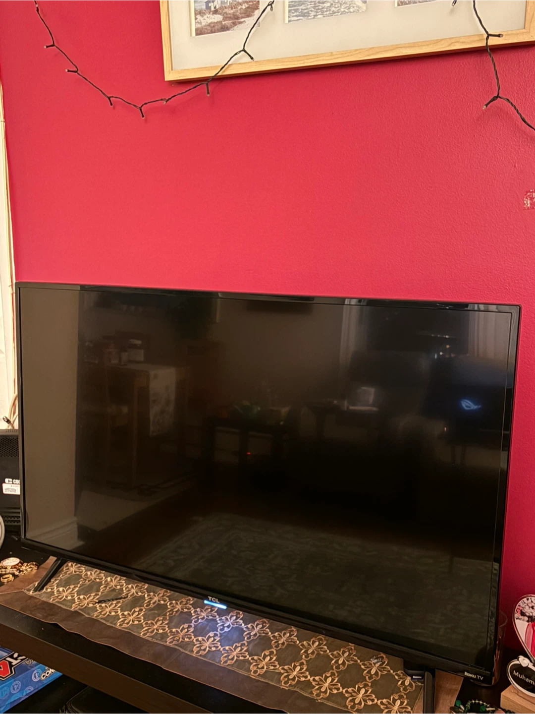 TCL Roku TV 43” With Remote and TV Stand