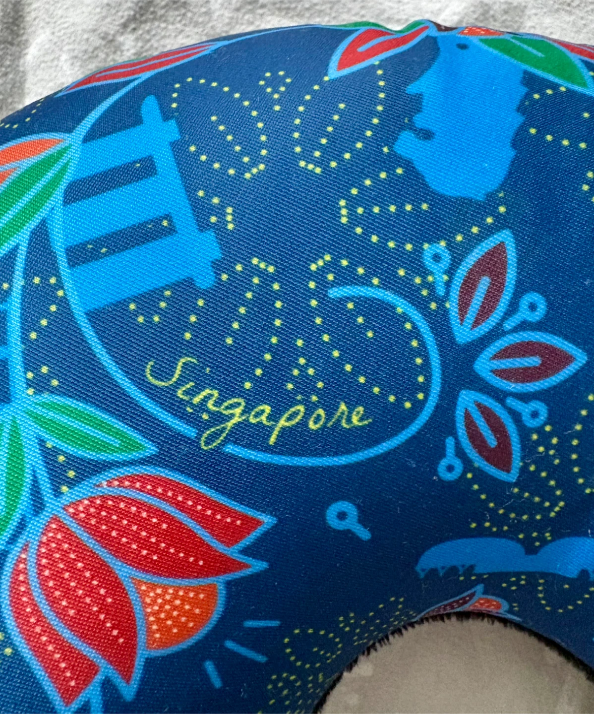Travel Neck Pillow - Singapore - photo 2
