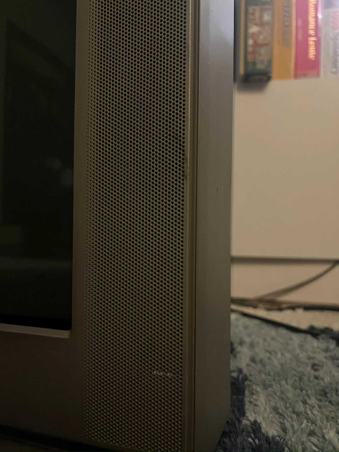 Sony Trinitron KV-24FV12 CRT Television - photo 4