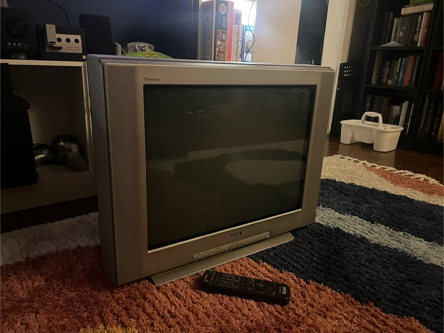 Sony Trinitron KV-24FV12 CRT Television
