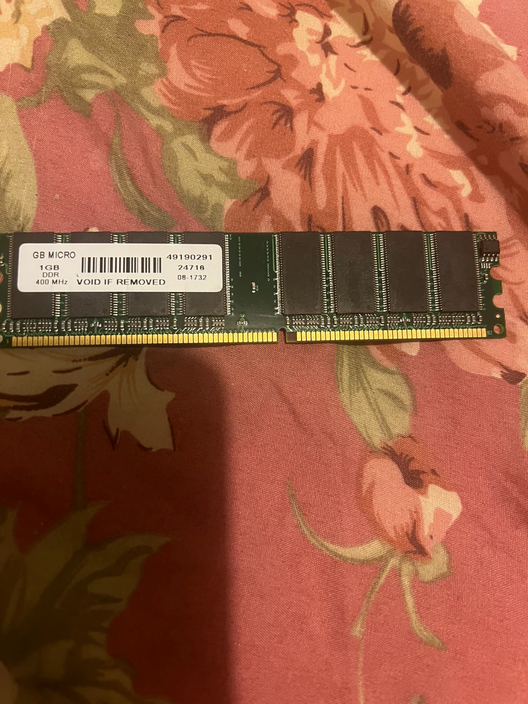 GB Micro 1GB DDR 400 MHz RAM Module