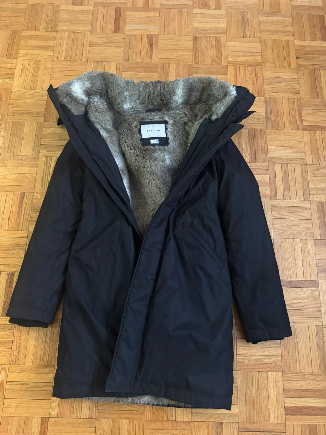 Aritzia Babaton Black Parka with Fur Lining - photo 3