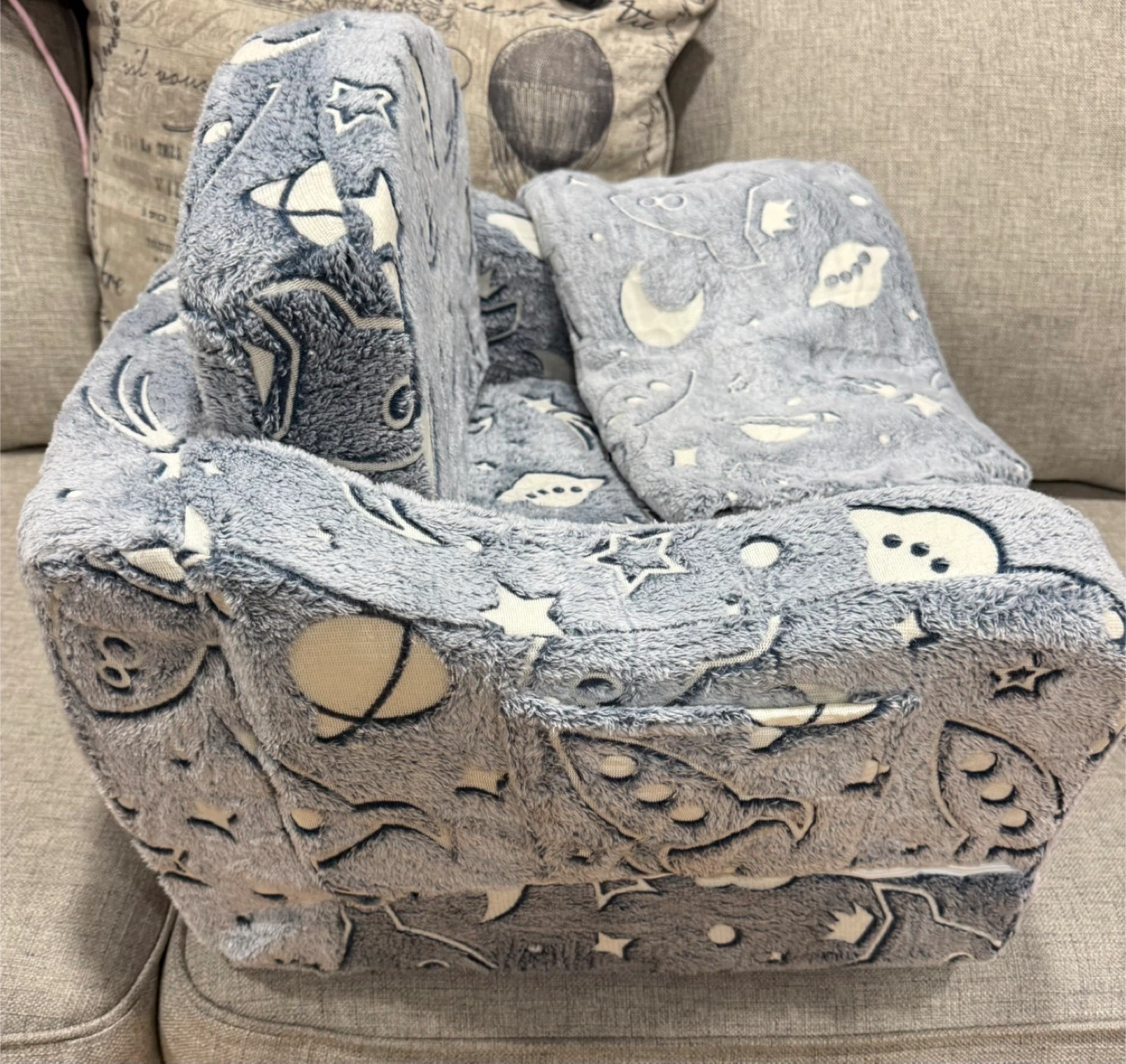 Kids Fluffy Glow-in-the-Dark Space Couch Chair - photo 3