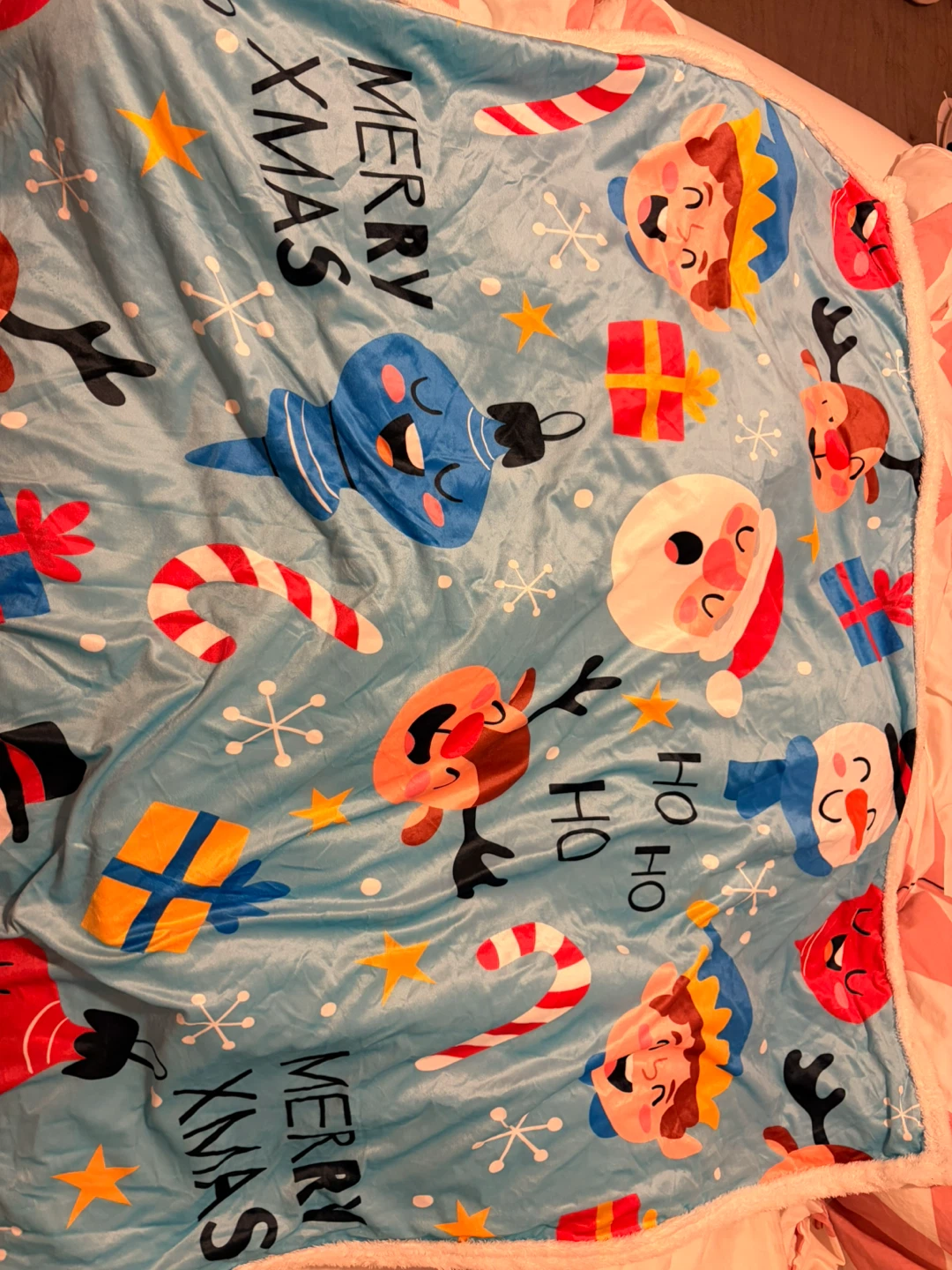 100% New Christmas Themed Fleece Blanket