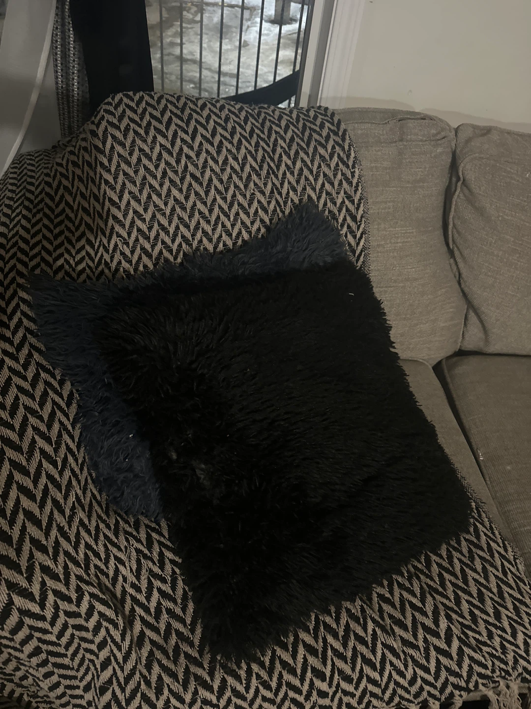 A Brand new sofa - photo 3