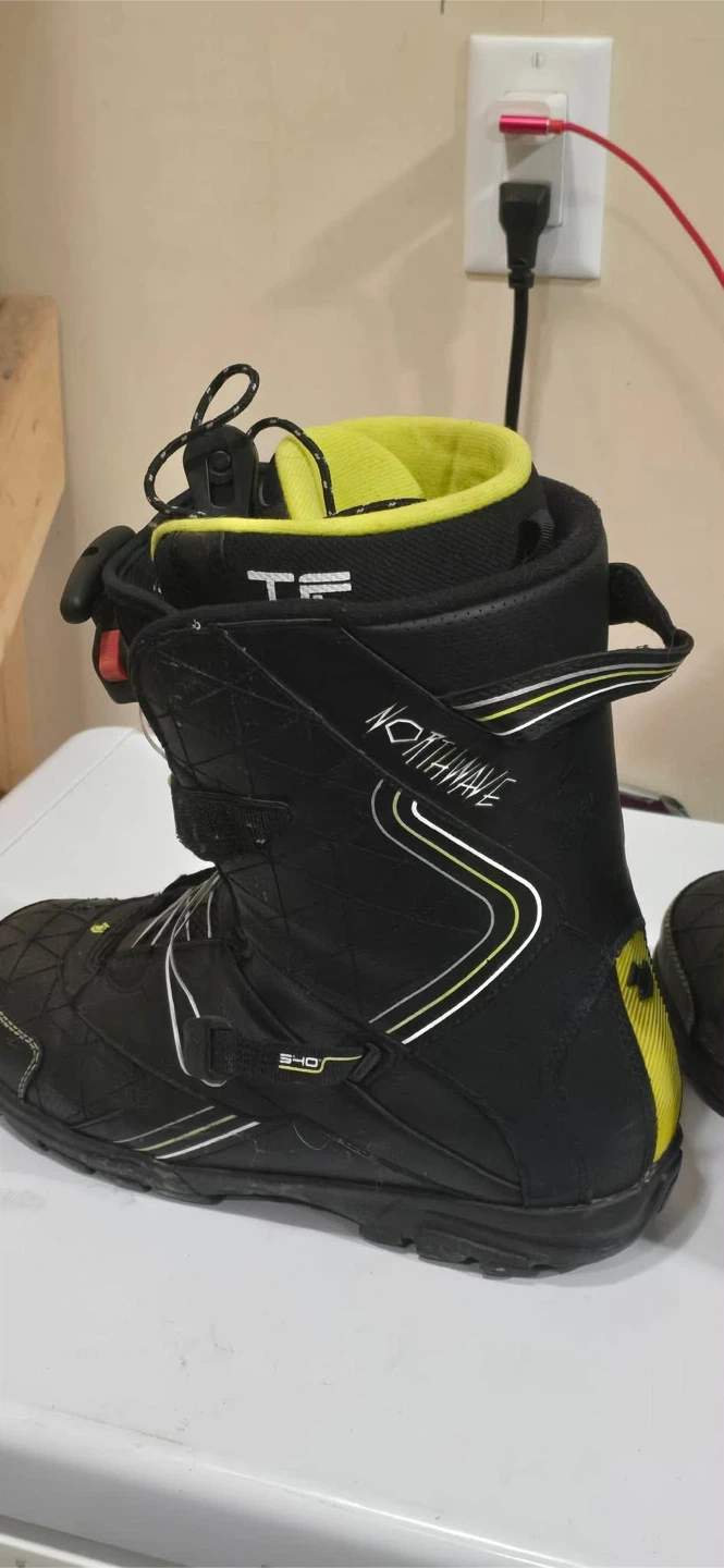 Northwave Snowboard Boots and Burton Bindings Set - photo 3