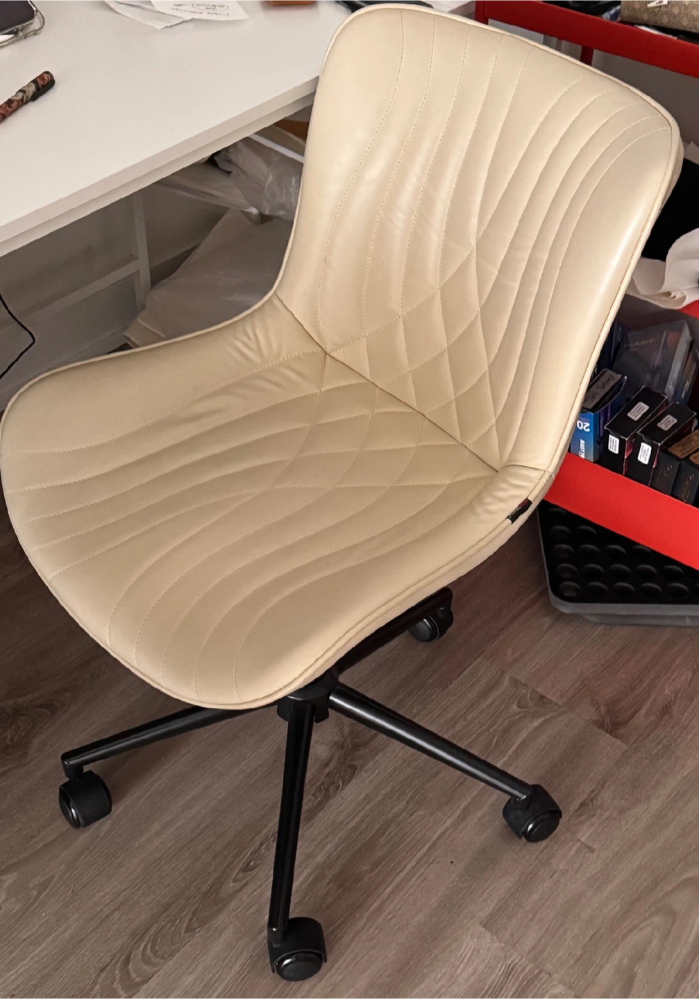 Cream Office Chair with Quilted Design