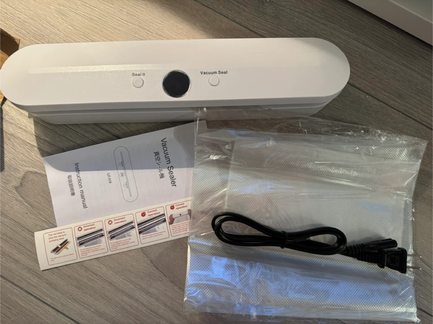 Automatic Vacuum Sealer Machine - photo 4