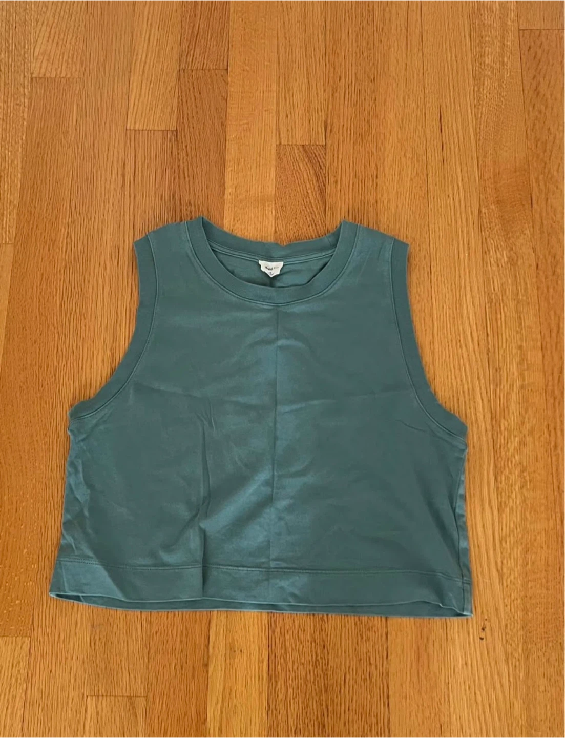 Wilfred Cropped Tank Tops