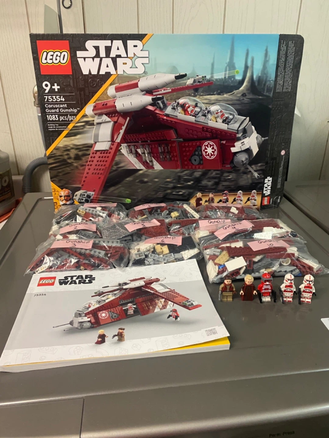 LEGO 75354 – Coruscant Guard Gunship - photo 2