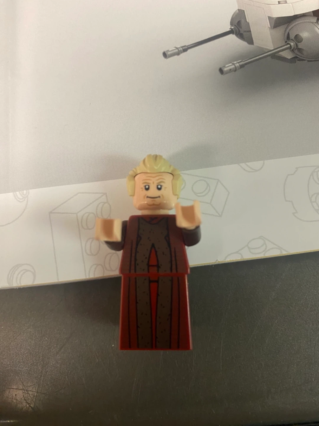 LEGO 75354 – Coruscant Guard Gunship - photo 4