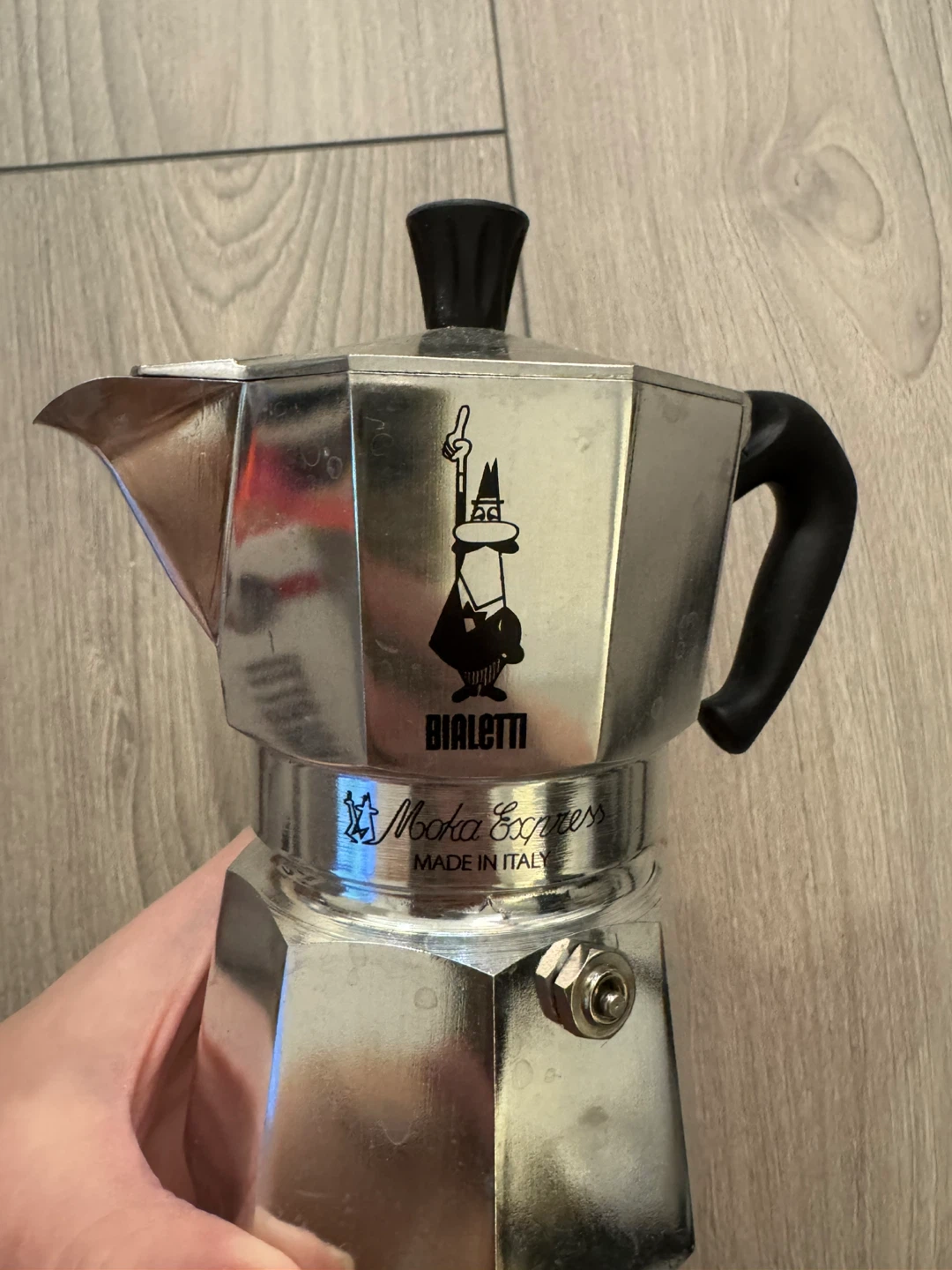 Bialetti Moka Express 3 Cup Espresso Maker - photo 2