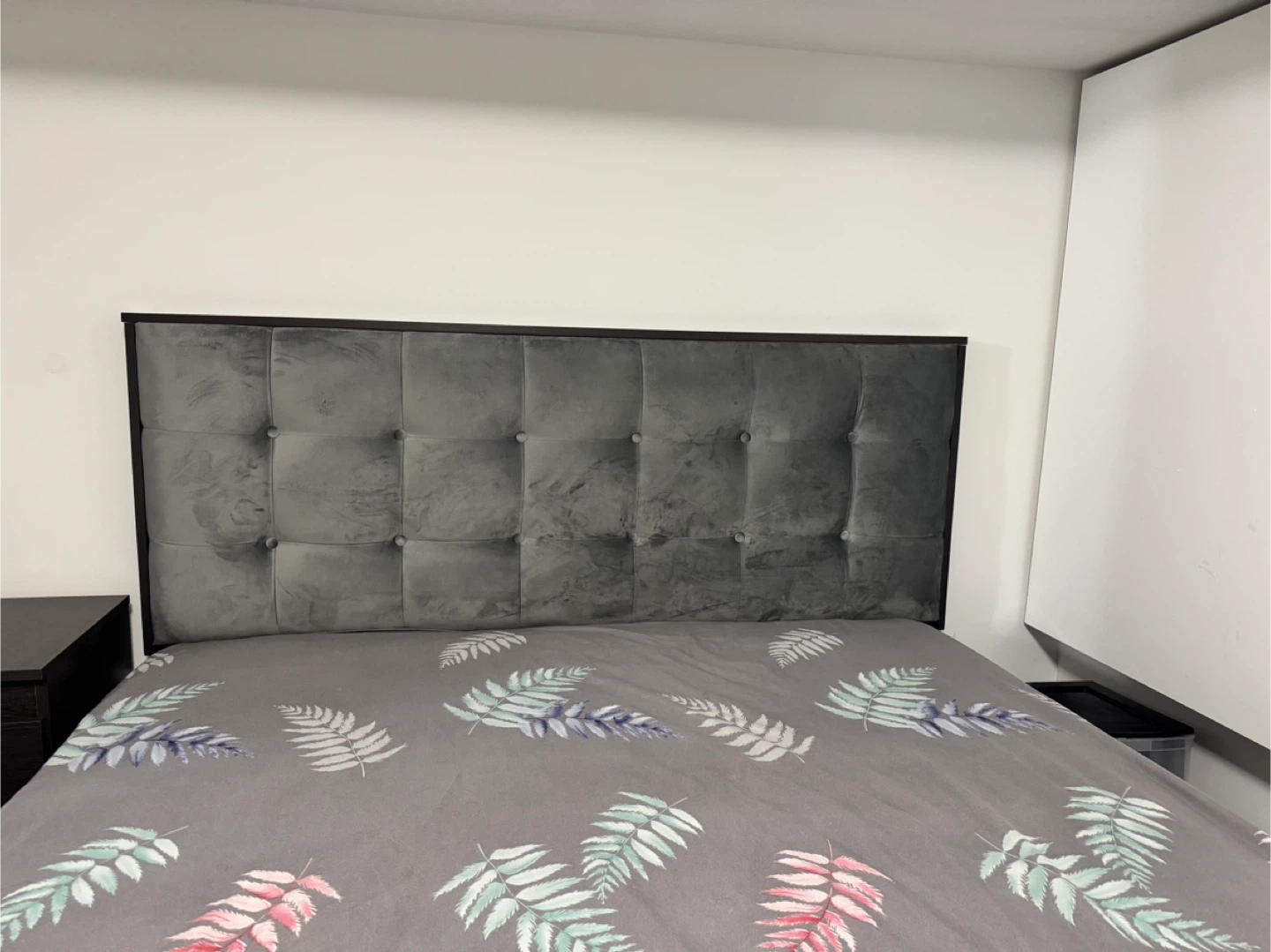 Queen Size Bed Frame with Storage Drawers and Tufted Headboard