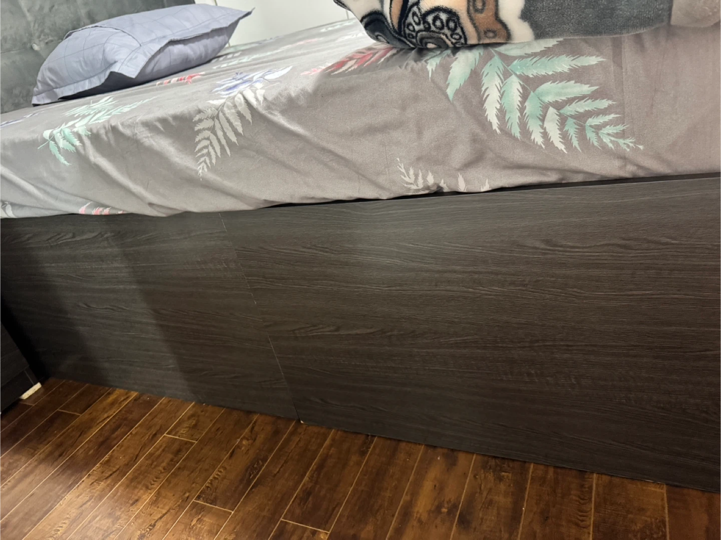 Queen Size Bed Frame with Storage Drawers and Tufted Headboard - photo 2
