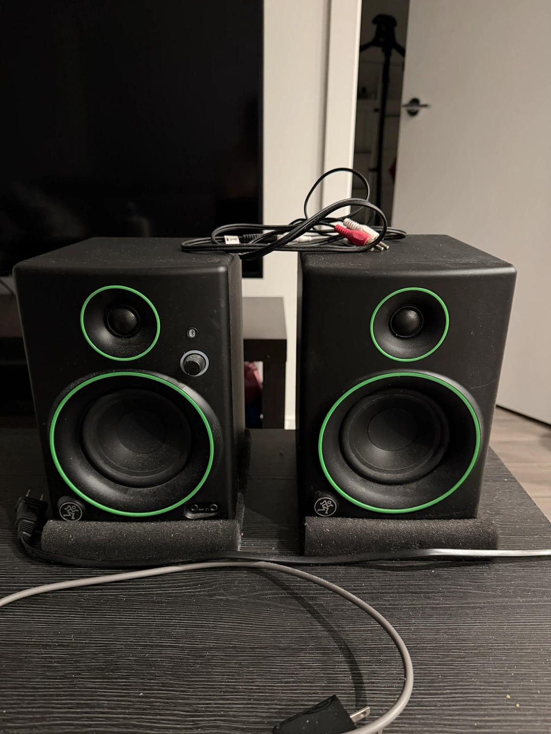 Mackie CR4BT Powered Studio Monitors with FiiO TAISHAN Converter
