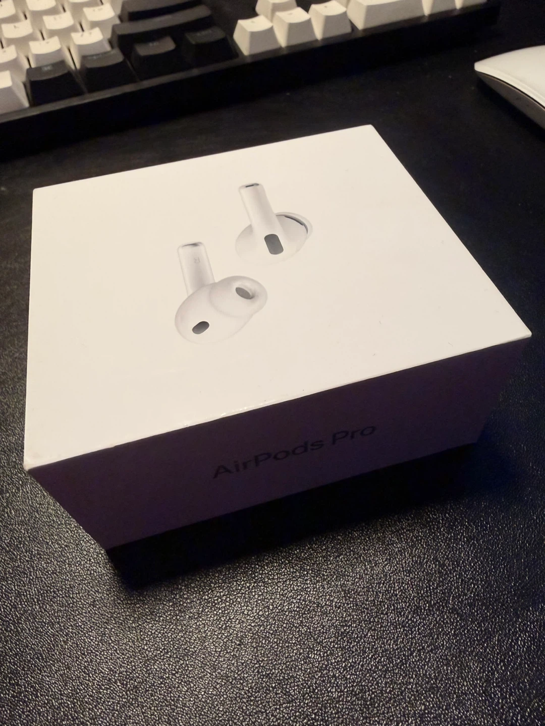 Apple AirPods Pro (3rd Gen) - photo 2