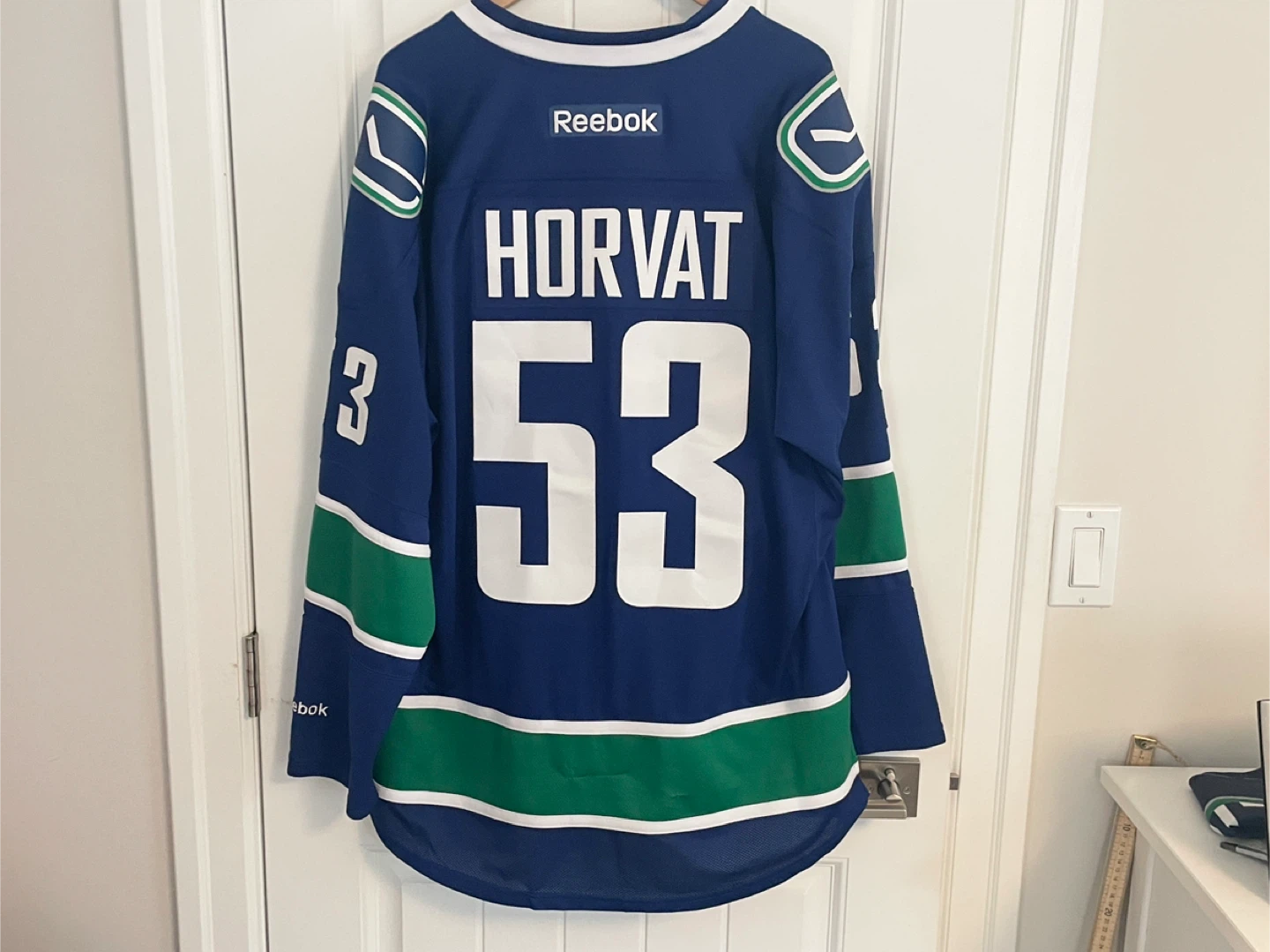 Authentic Reebok Vancouver Canucks Bo Horvat Blue Orca Jersey XL