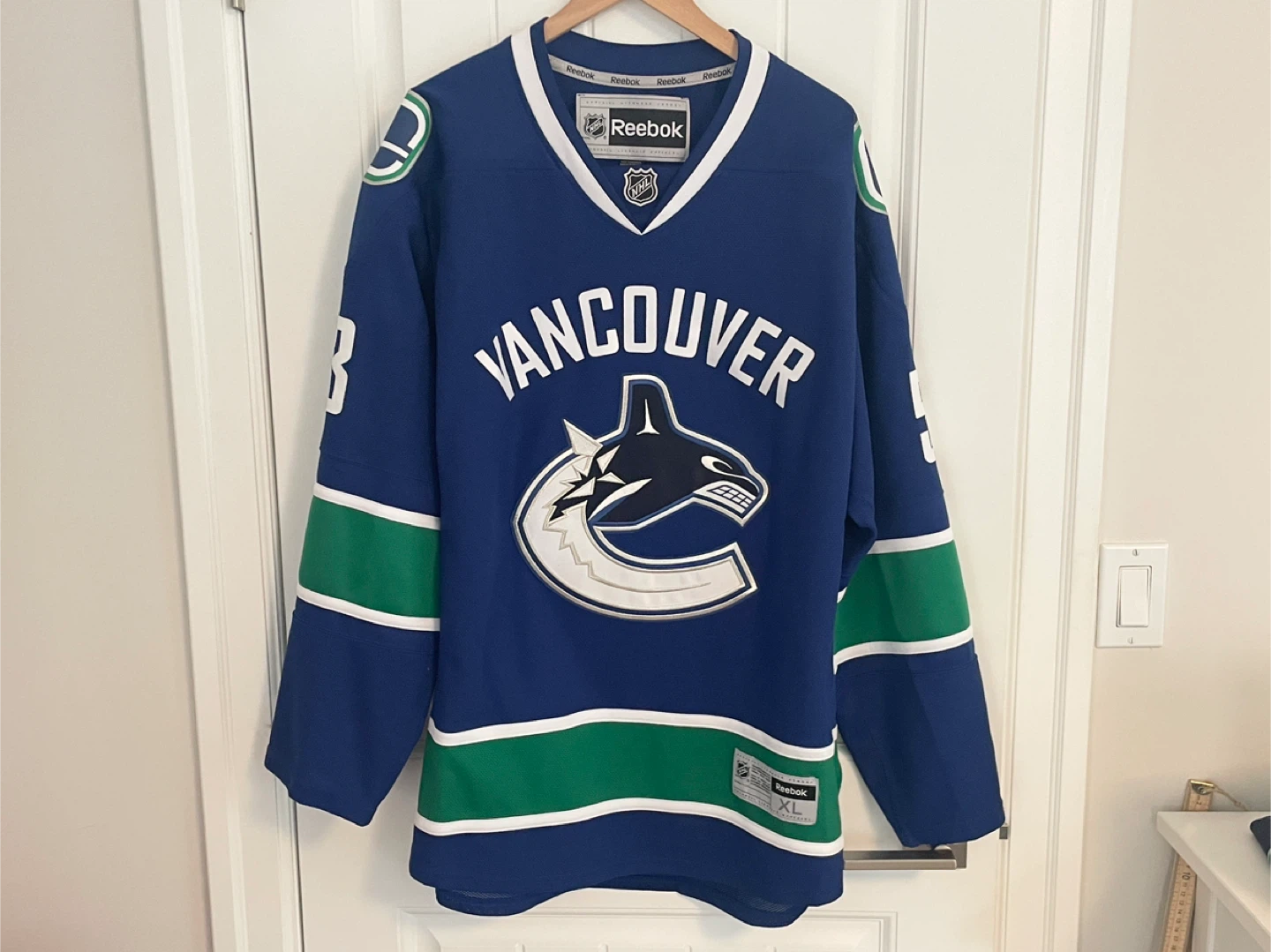 Authentic Reebok Vancouver Canucks Bo Horvat Blue Orca Jersey XL - photo 4