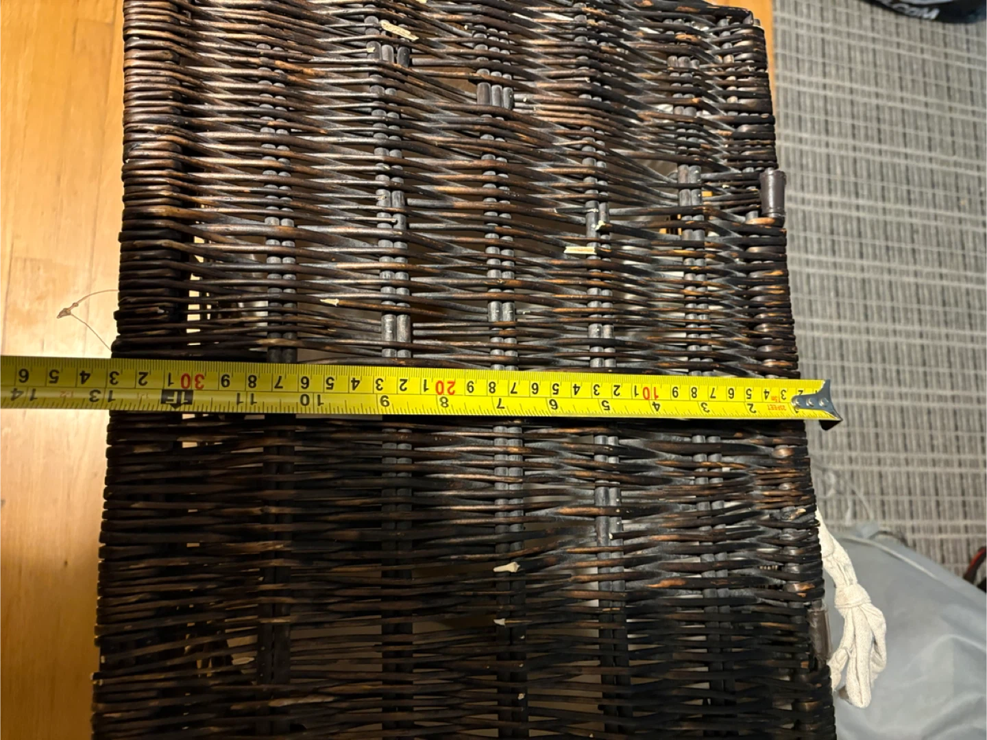 Wicker Laundry Hamper with Liner - photo 5