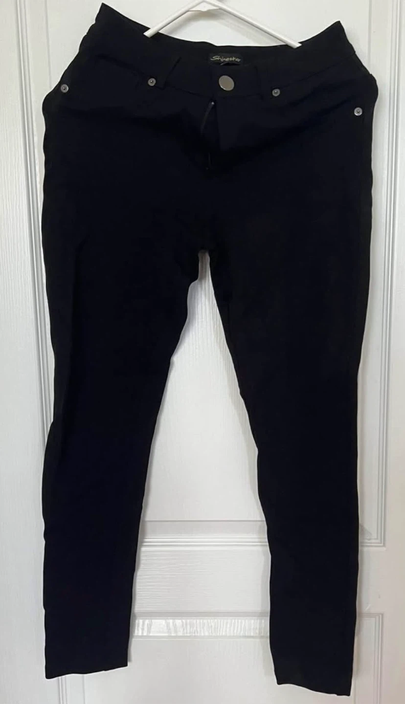 Black Pants/Jeggings