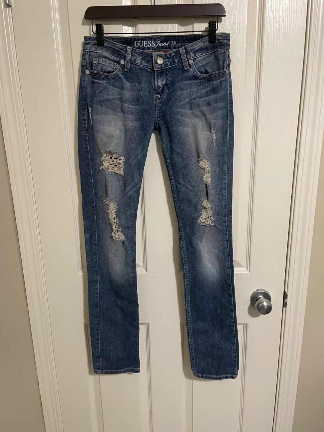GUESS Jeans Distressed Straight Leg Denim Jeans Size 28