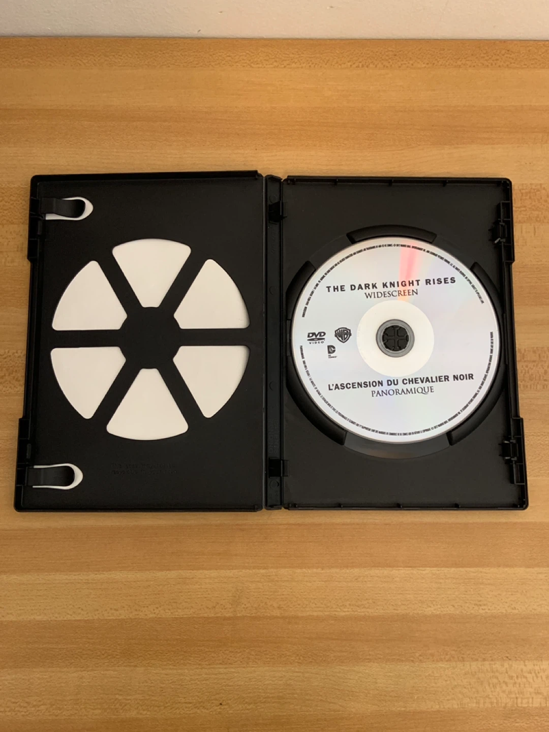 The Dark Knight Rises DVD - photo 3