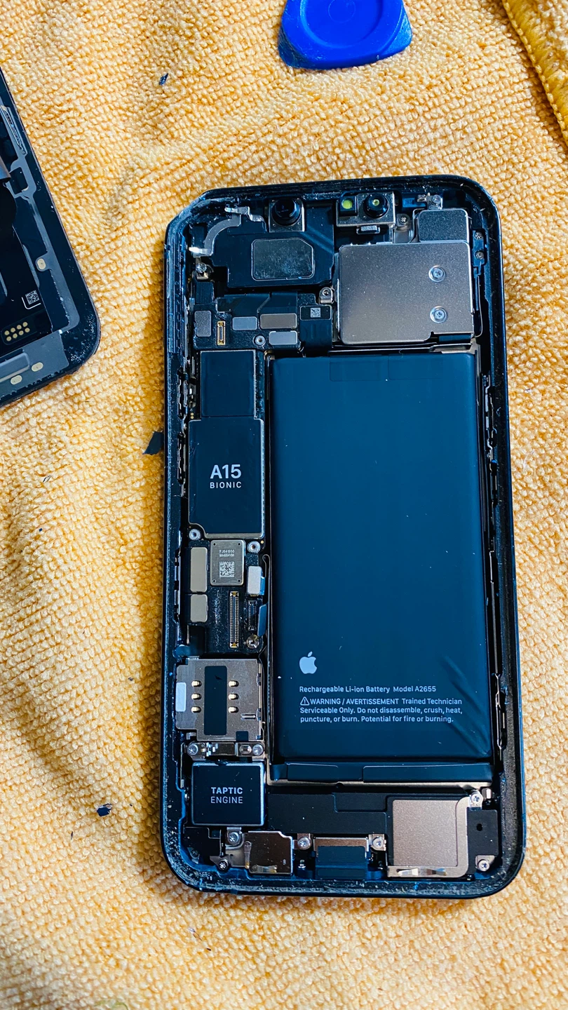 Apple iPhone 13 (Parts/Repair) - Blue