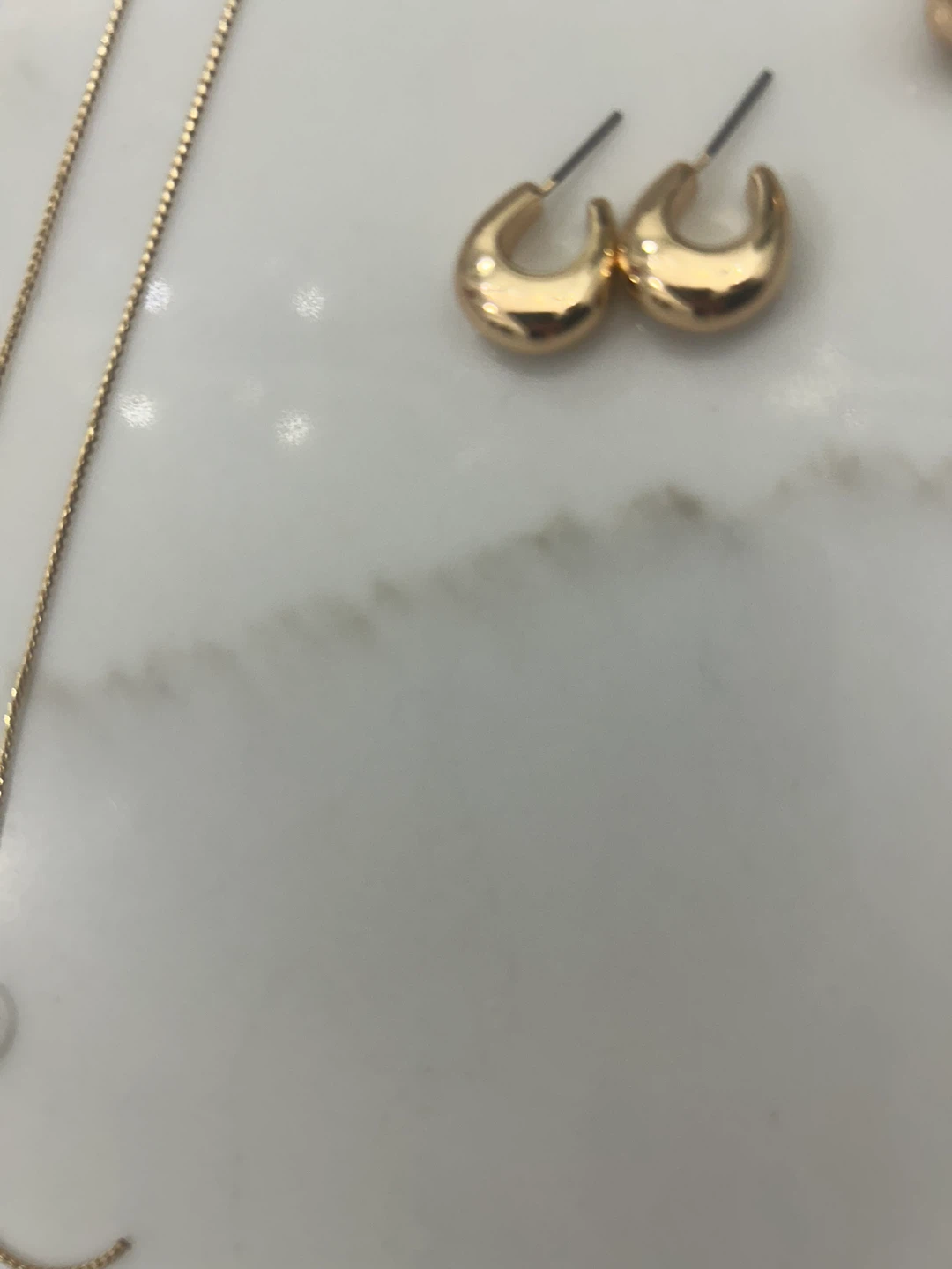Gold Necklace with bow and  4 Earrings Set - photo 5