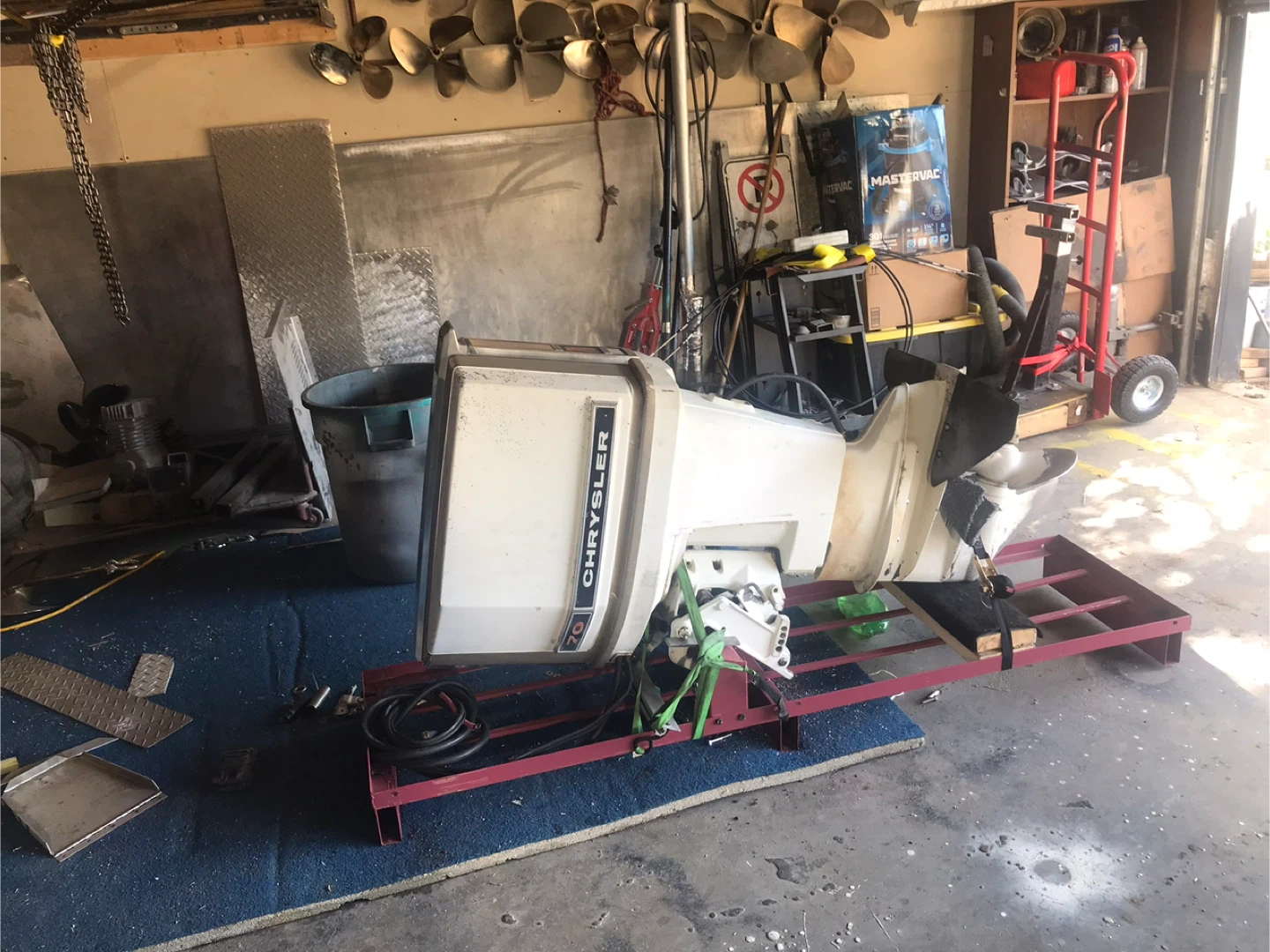Chrysler 70 HP Outboard Motor