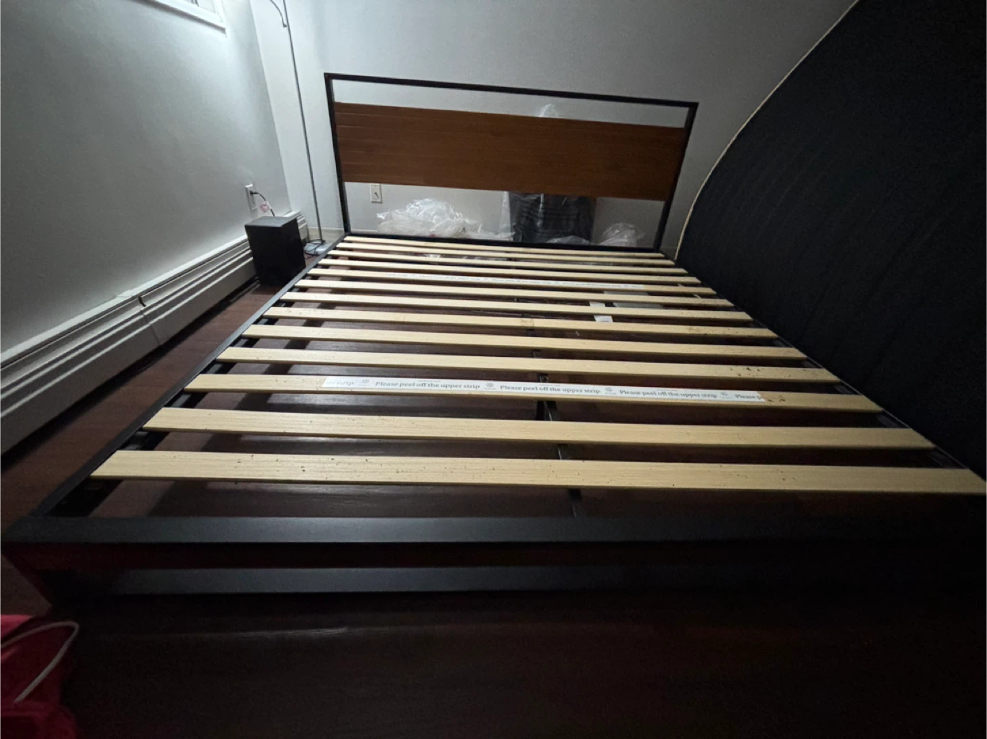 King size Metal Bed Frame with Wooden headboard - photo 2