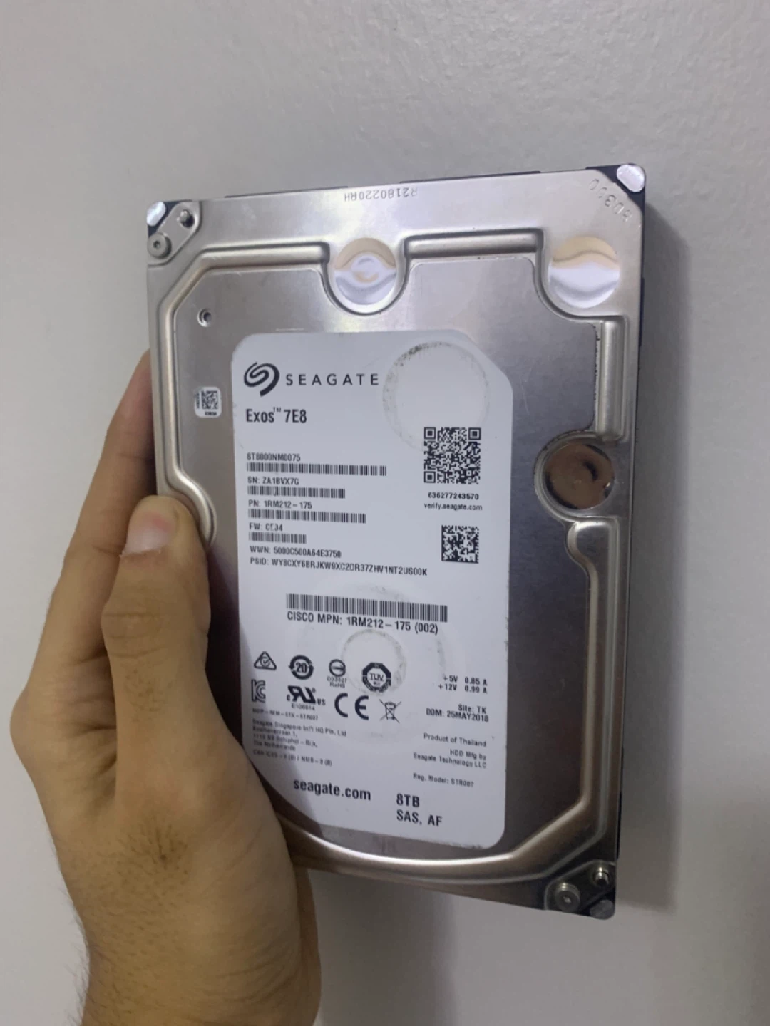 Massive 8TB Seagate Exos 7E8 Enterprise Hard Drive – High-Speed - photo 3
