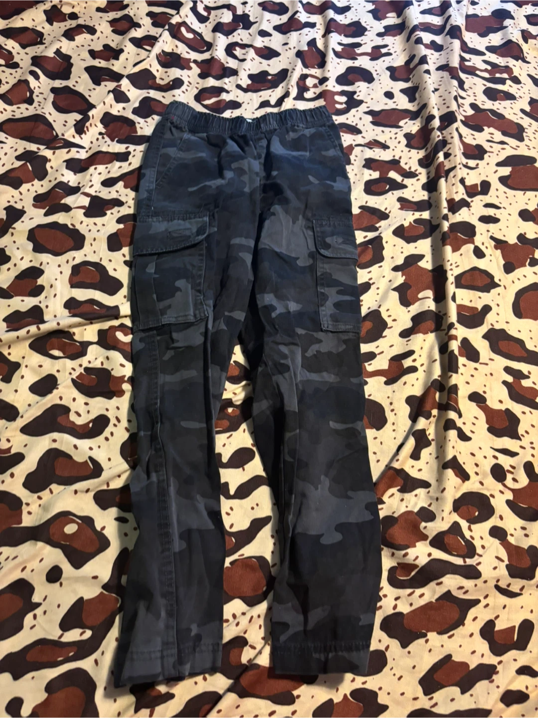 The Children's Place Camo Cargo Pants Boys Size 8