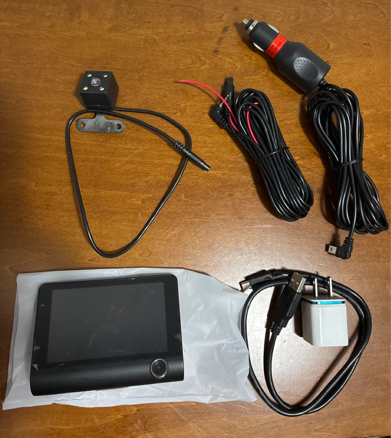 VIDEO CARDVR Full HD 1080p Dash Cam with 4" Display - photo 2