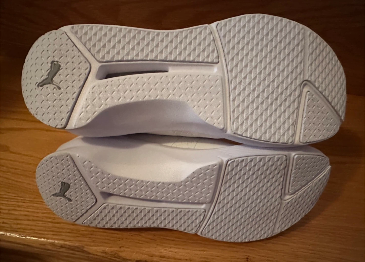 Puma Women's White Mid-Top Sneakers - photo 3