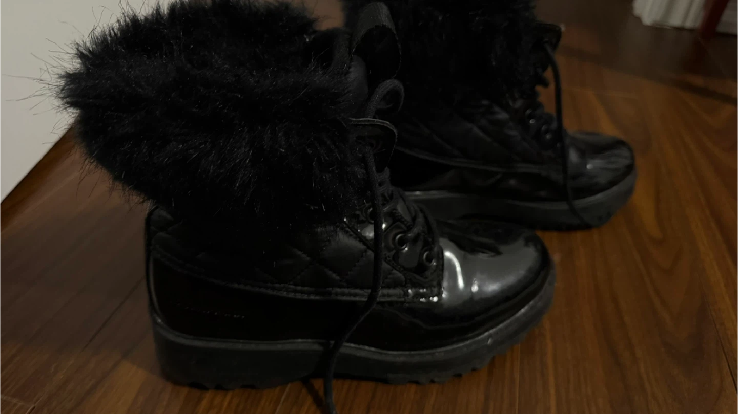ALDO Black Faux Fur Trim Winter Boots Size 6 - photo 2