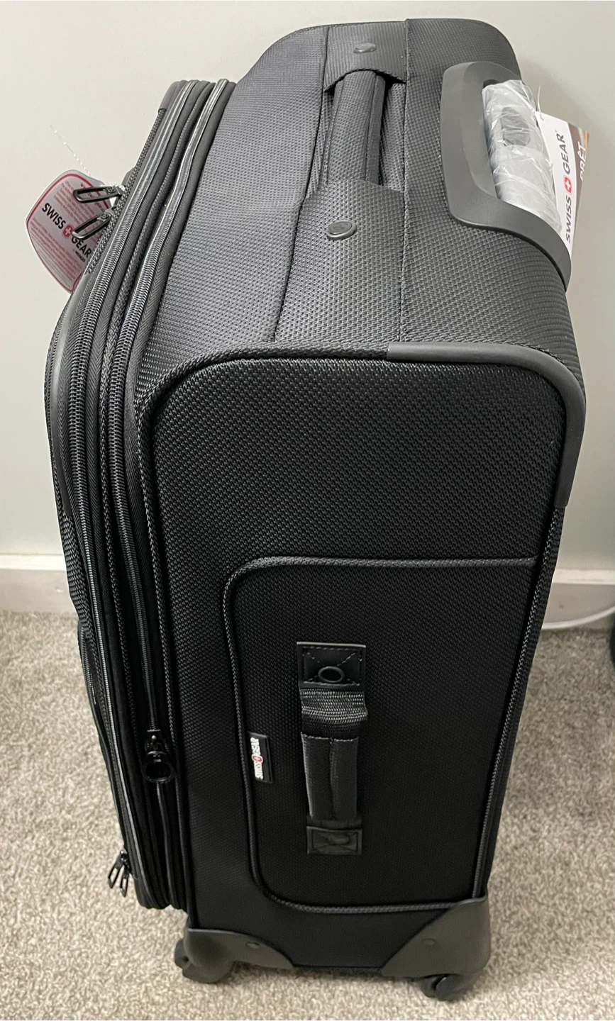 Swiss Gear Black Rolling Suitcase - 25.5" - photo 2