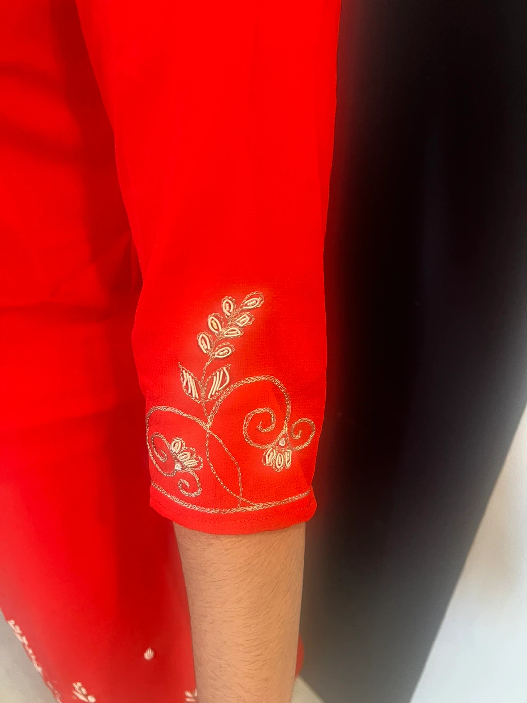Red and teal Embroidered Kurti - photo 4
