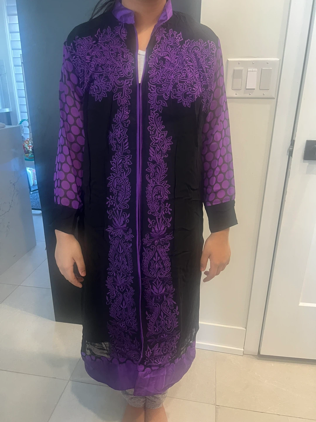 Black and Red/Purple Embroidered Kurti/Kaftan - photo 4