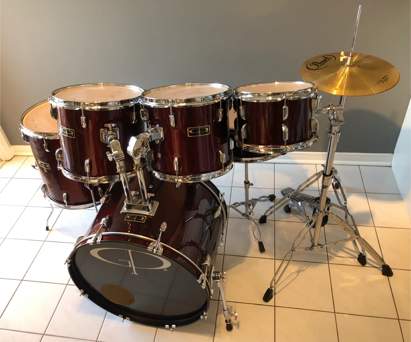 6-piece drum set with hi-hats - photo 4