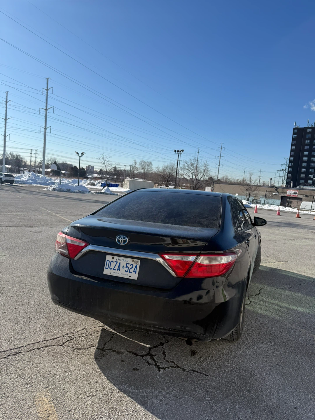 Toyota- Camry (2015 Hybrid) - photo 3