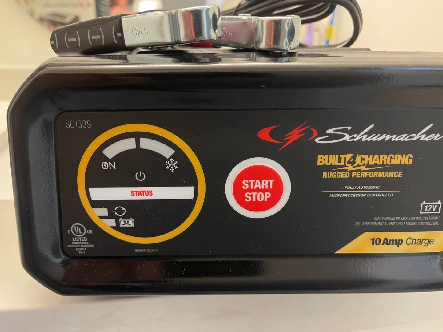 Schumacher 10 Amp 12V Fully Automatic Battery Charger - photo 2