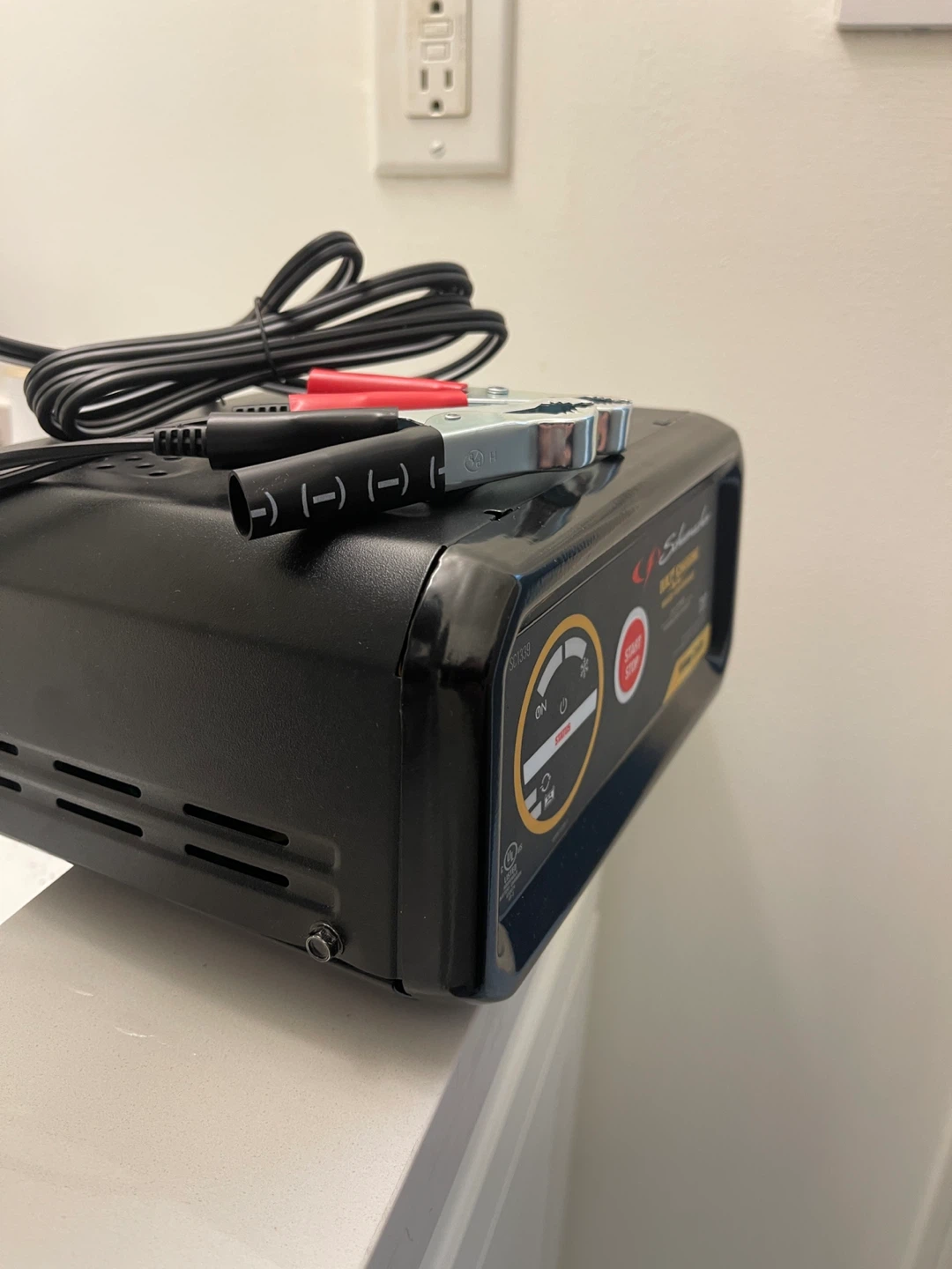 Schumacher 10 Amp 12V Fully Automatic Battery Charger - photo 3