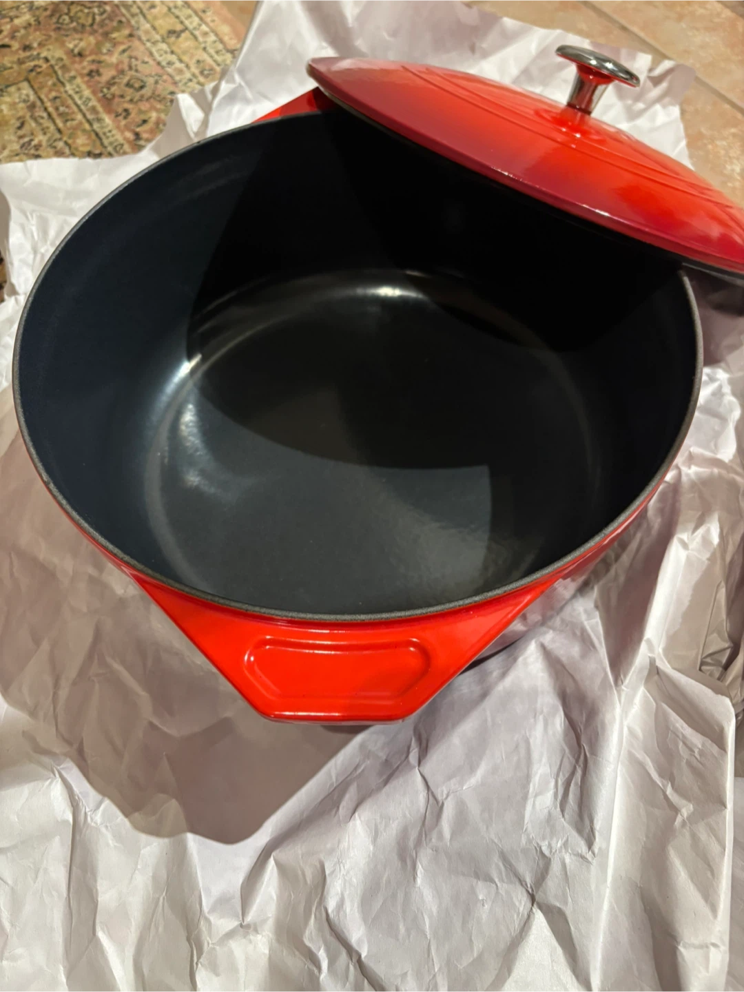 Cast iron Pot. Kirkland Signature. Made in France - photo 4