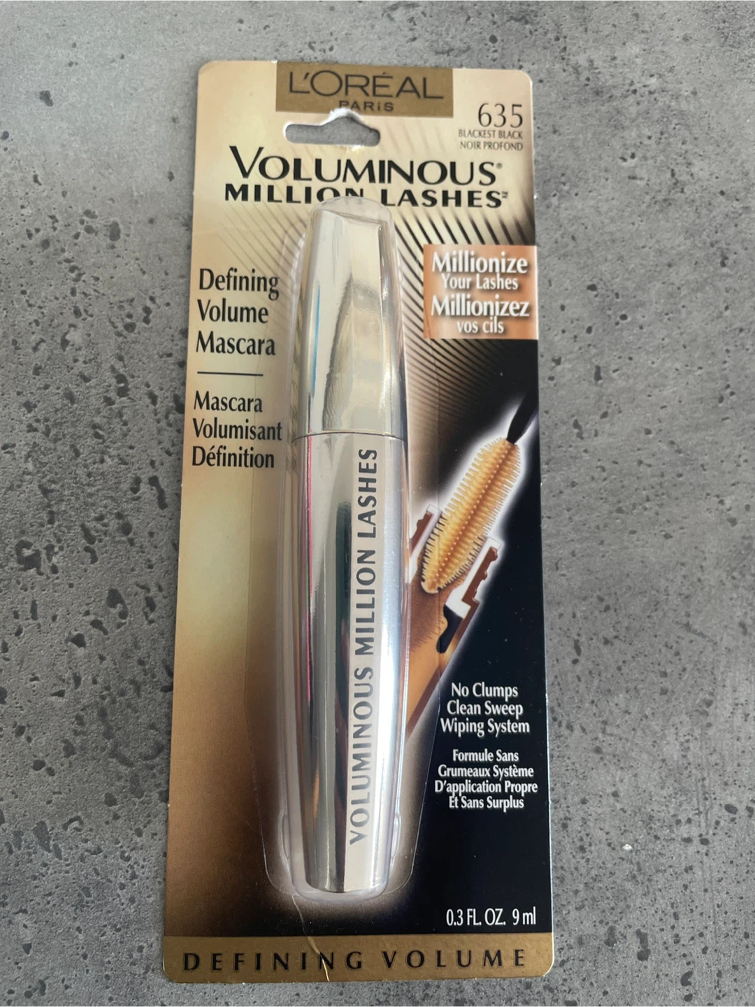 L'Oréal Voluminous Million Lashes Mascara - Blackest Black